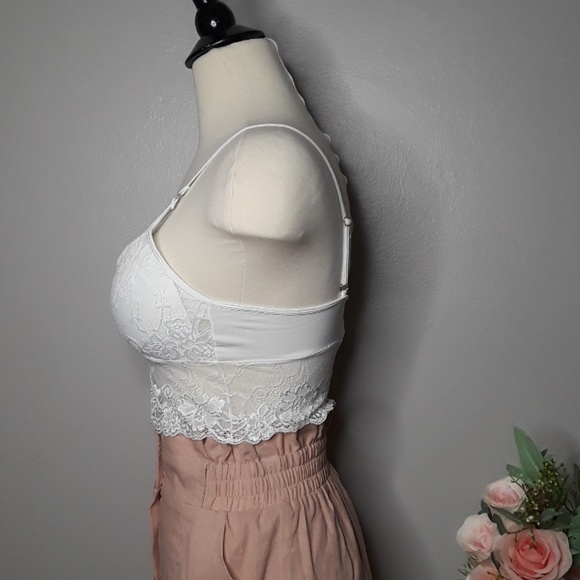 💥2 FOR $20💥White Bralette - Picture 3 of 4